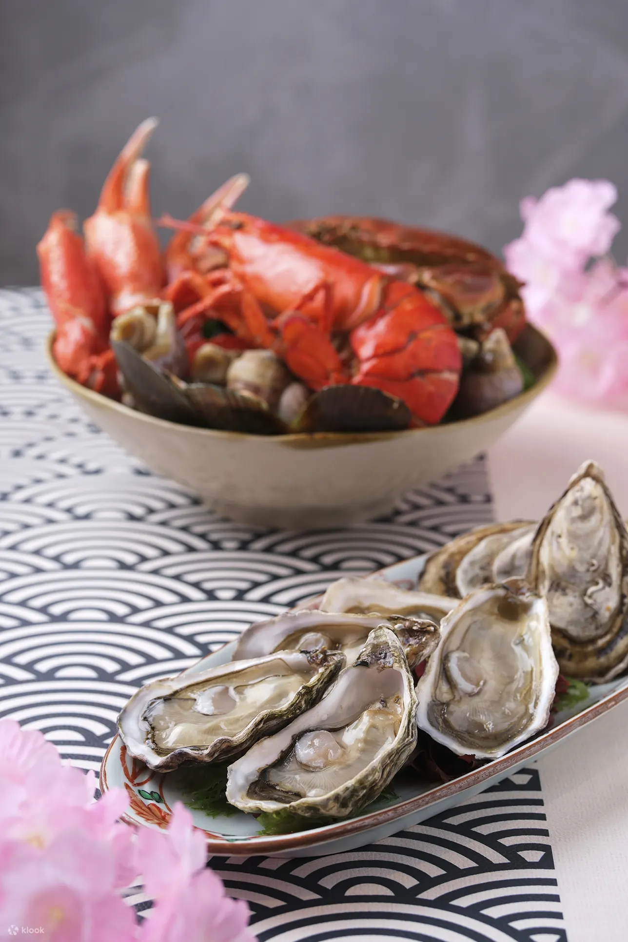 Sheraton Hong Kong Hotel & Towers Buffet |  The Cafe |  Lunch Buffet, Dinner Buffet